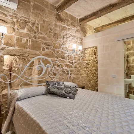 Holiday home Ta Rozamari Zejtun