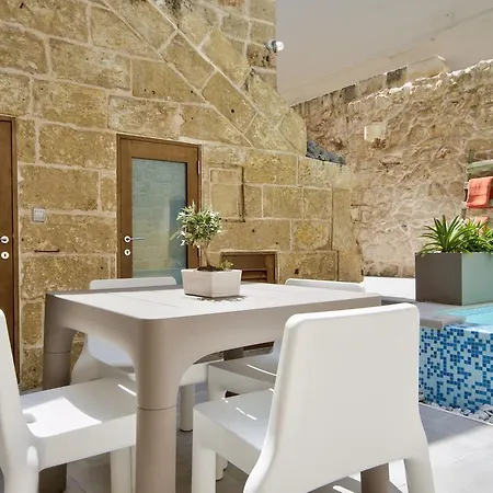 Ta Rozamari Holiday home